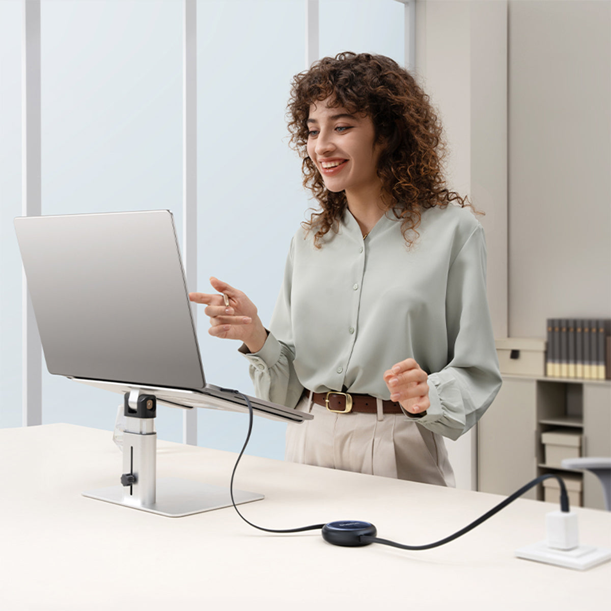 baseus-nomos-kabellos-aufrollbares-usb-c-kabel-100w-1-5-m image 7
