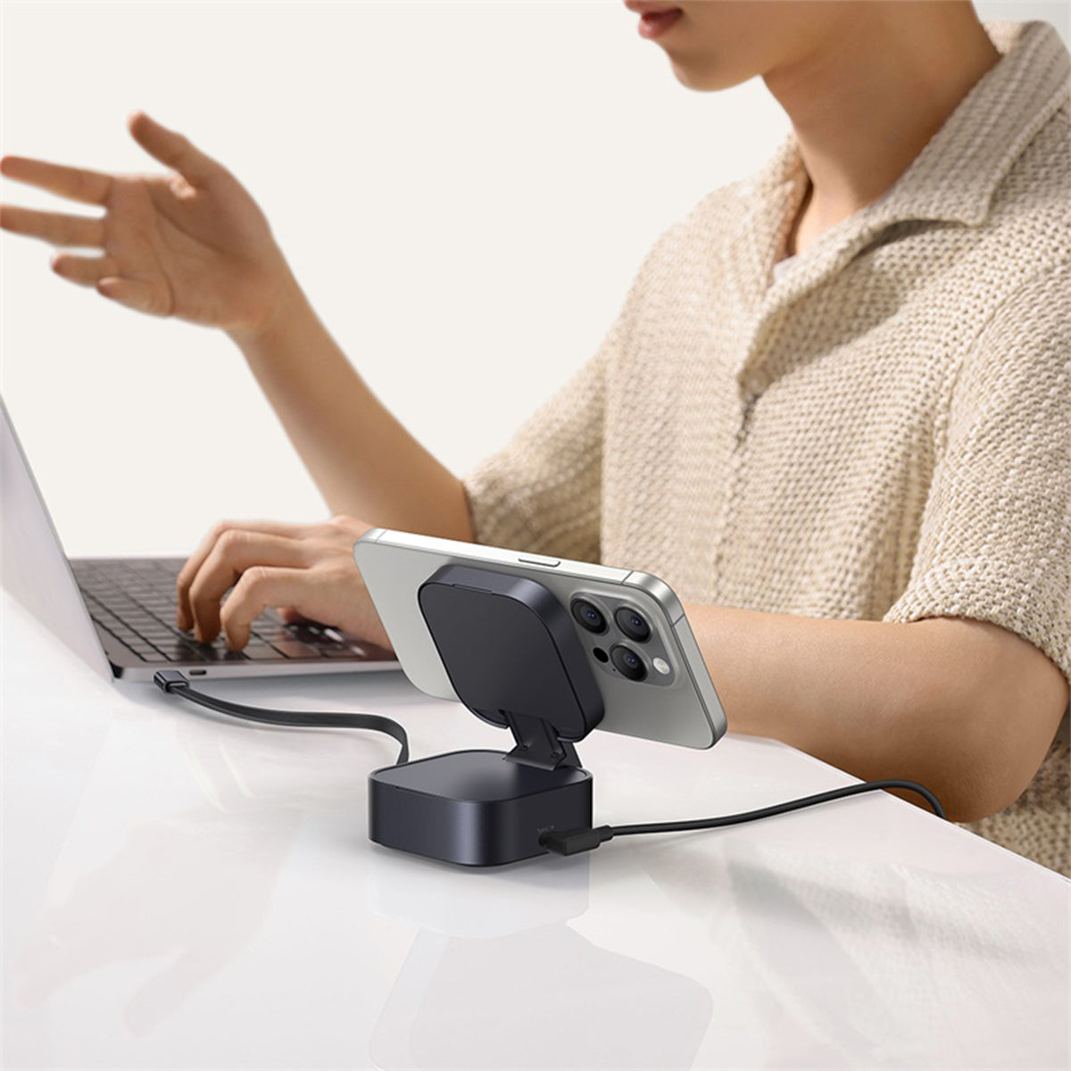 baseus-picogo-2-in-1-magnetische-wireless-ladestation-qi2-15w-mit-67w-usb-c-lade image 8